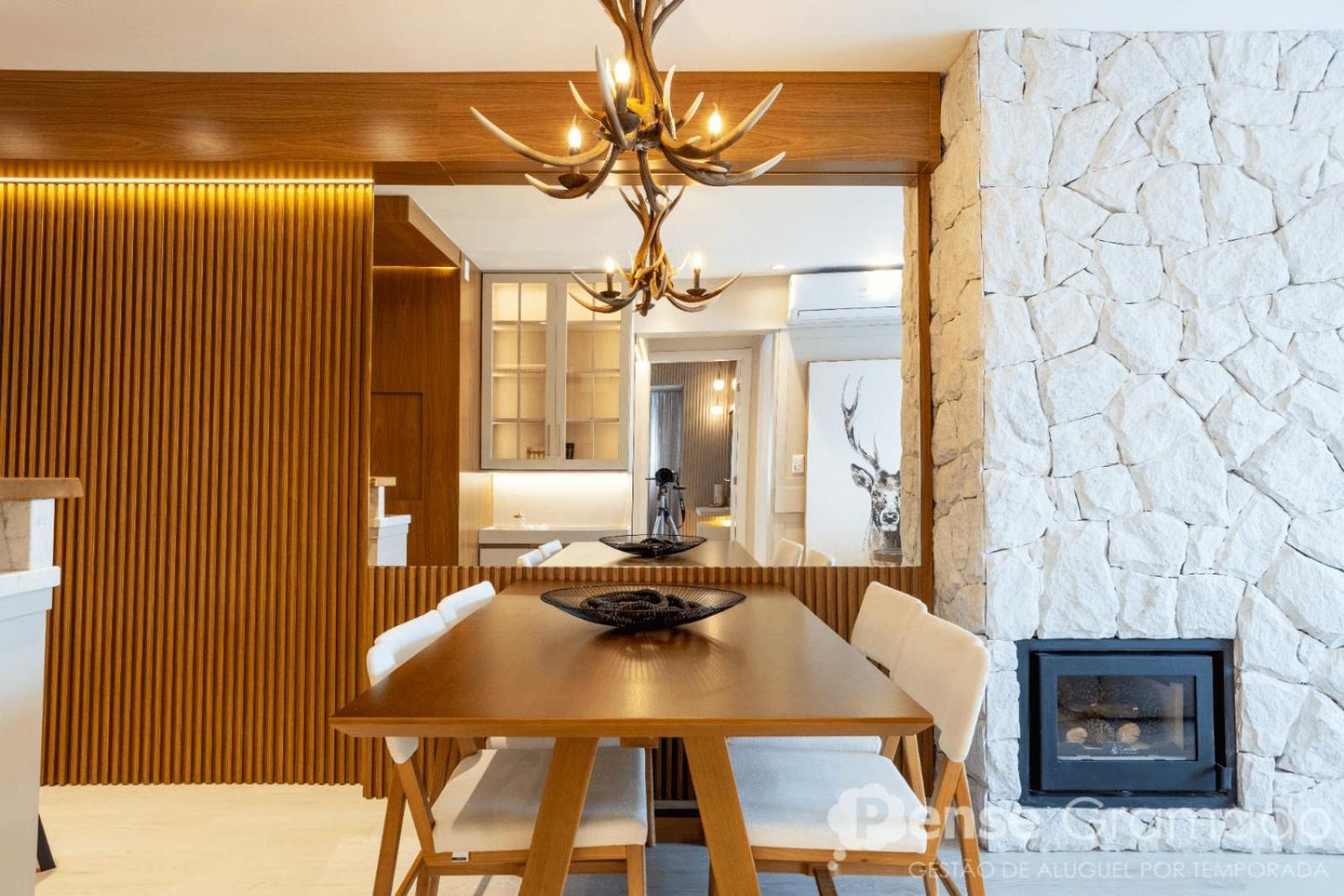 Apartamento 2 Suites - 650M Da Rua Coberta Gramado Esterno foto